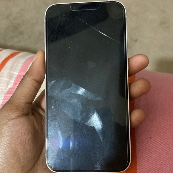 iPhone 13 lock with 512bg used it once got drunk and forgot my password